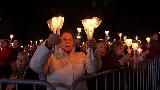 Thousands of Catholics gather in Fatima shrine